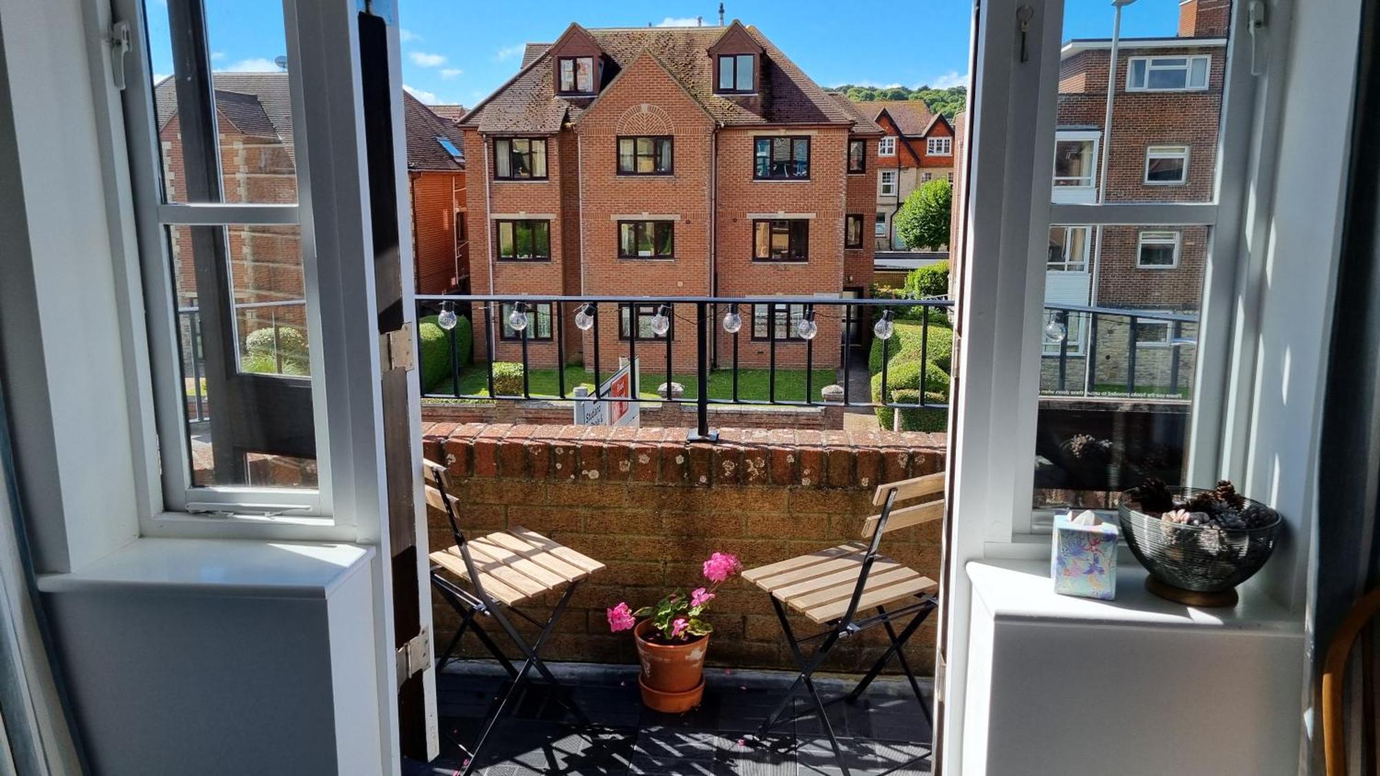 Hightide - 2 Bed With Parking, Balcony & Sea View. Apartman Swanage Kültér fotó